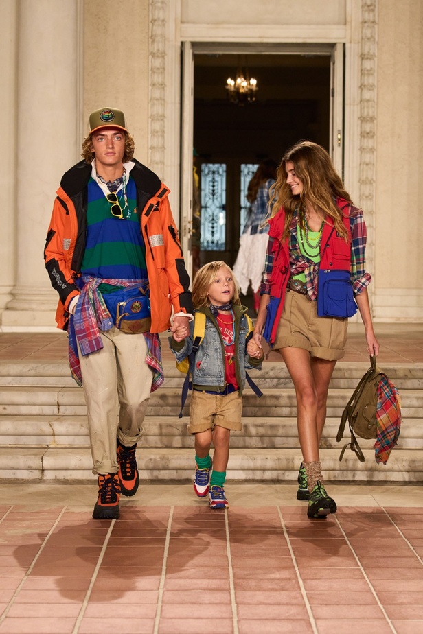 عالم Ralph Lauren يتجلى بأدق تفاصيله في مجموعة ربيع 2023 في جنوب كاليفورنيا لأول مرة على الإطلاق 