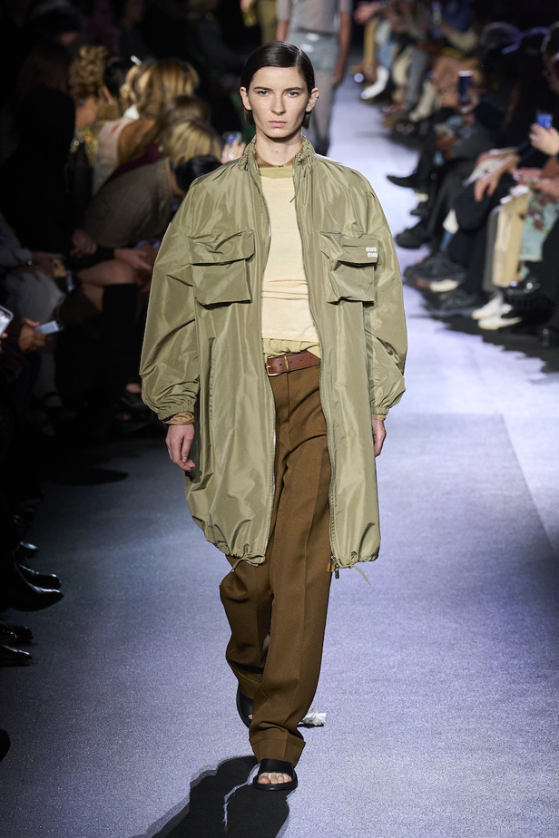 مجموعة ميو ميو لموسم ربيع وصيف 2023