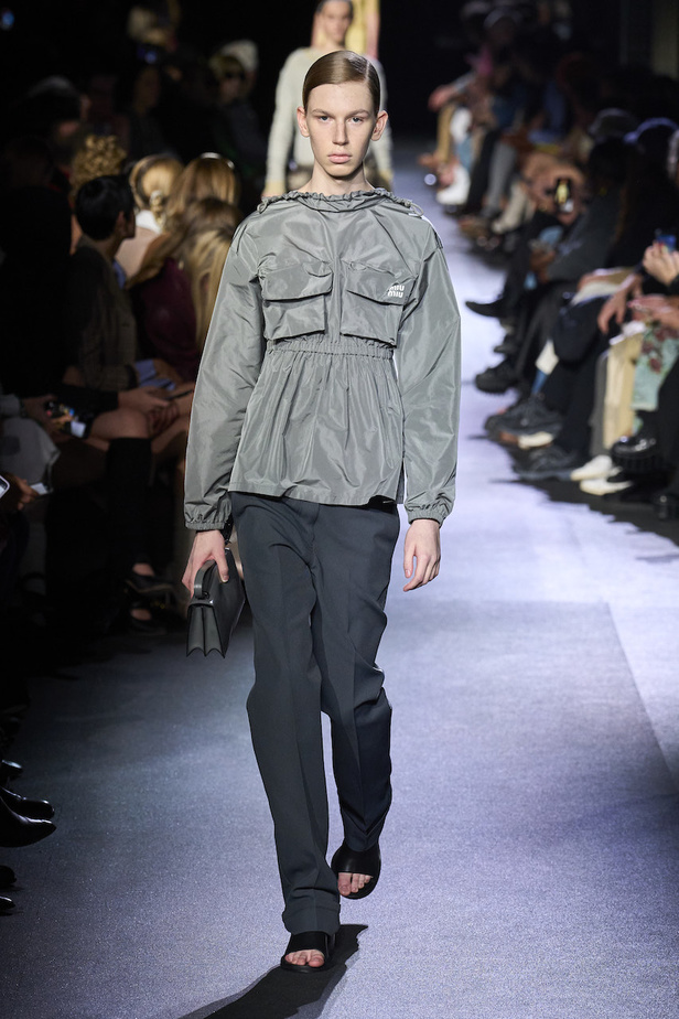 مجموعة ميو ميو لموسم ربيع وصيف 2023