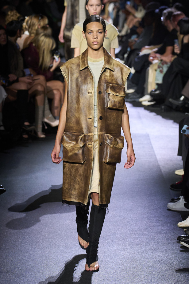 مجموعة ميو ميو لموسم ربيع وصيف 2023