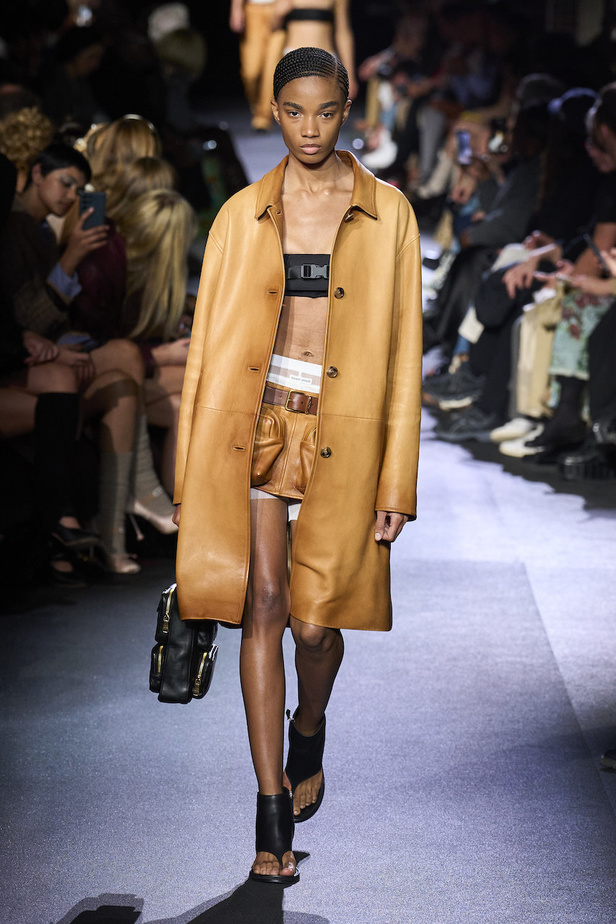 مجموعة ميو ميو لموسم ربيع وصيف 2023