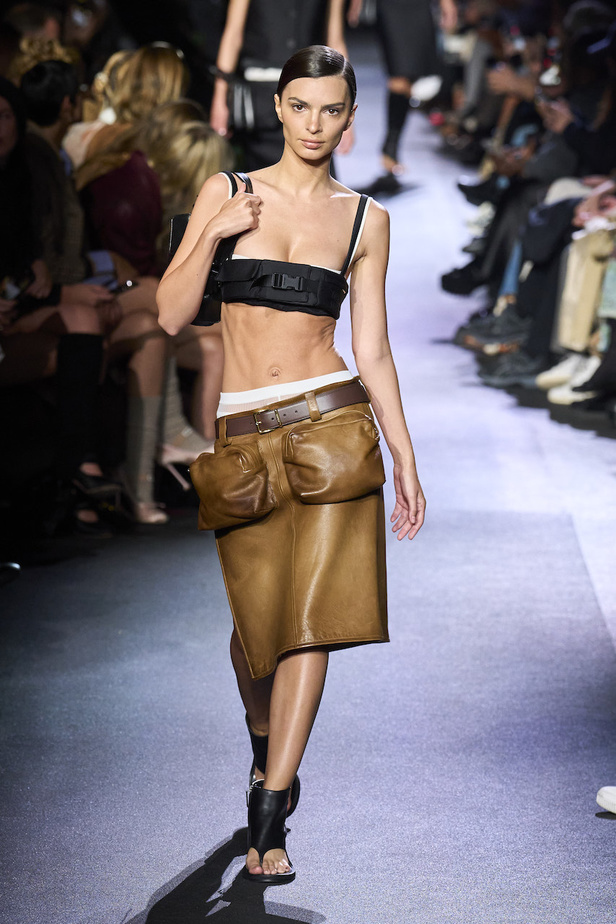 مجموعة ميو ميو لموسم ربيع وصيف 2023