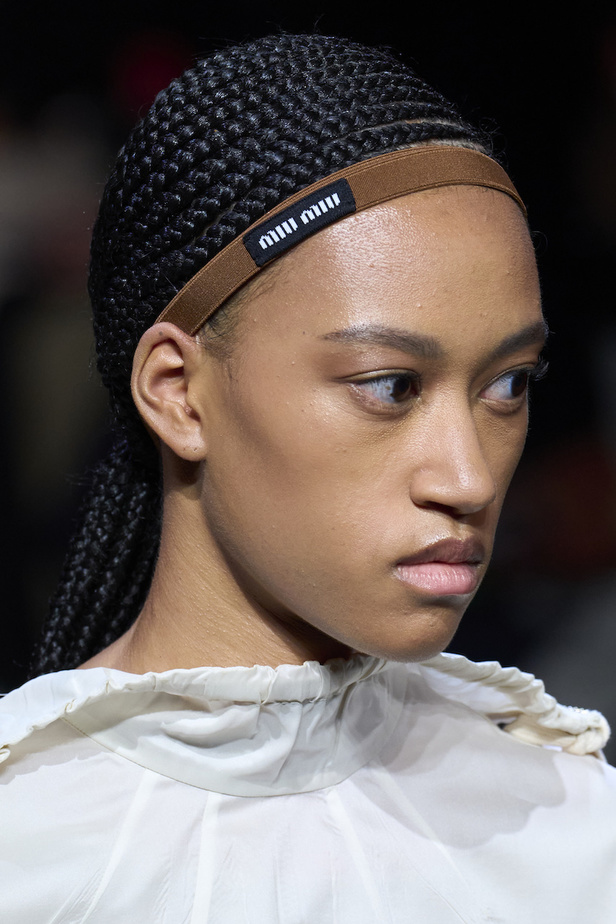 مجموعة ميو ميو لموسم ربيع وصيف 2023