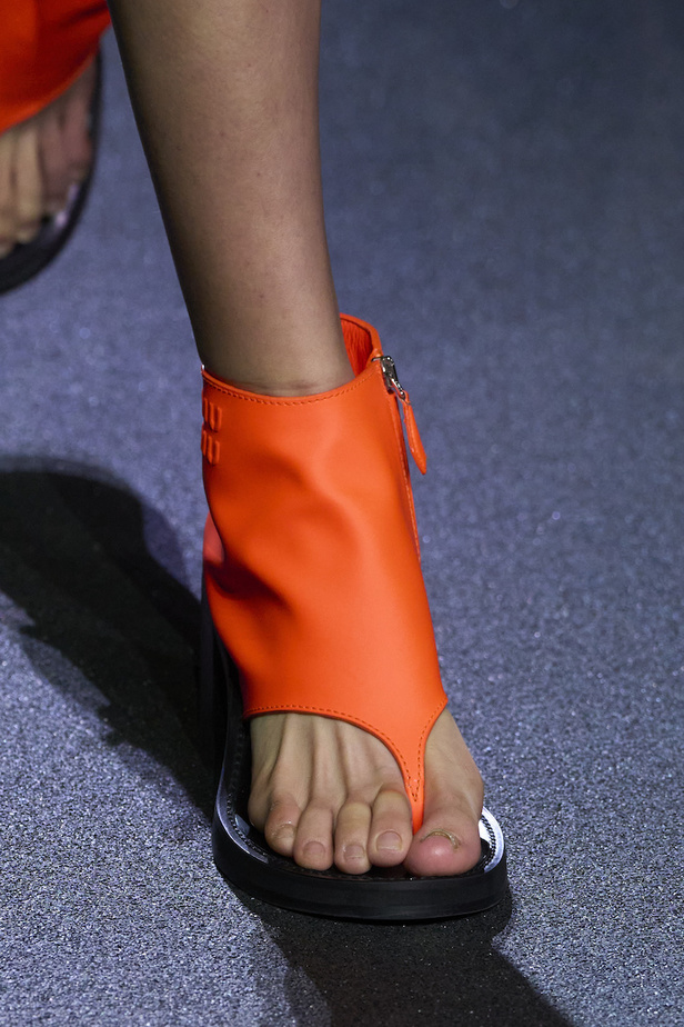 مجموعة ميو ميو لموسم ربيع وصيف 2023