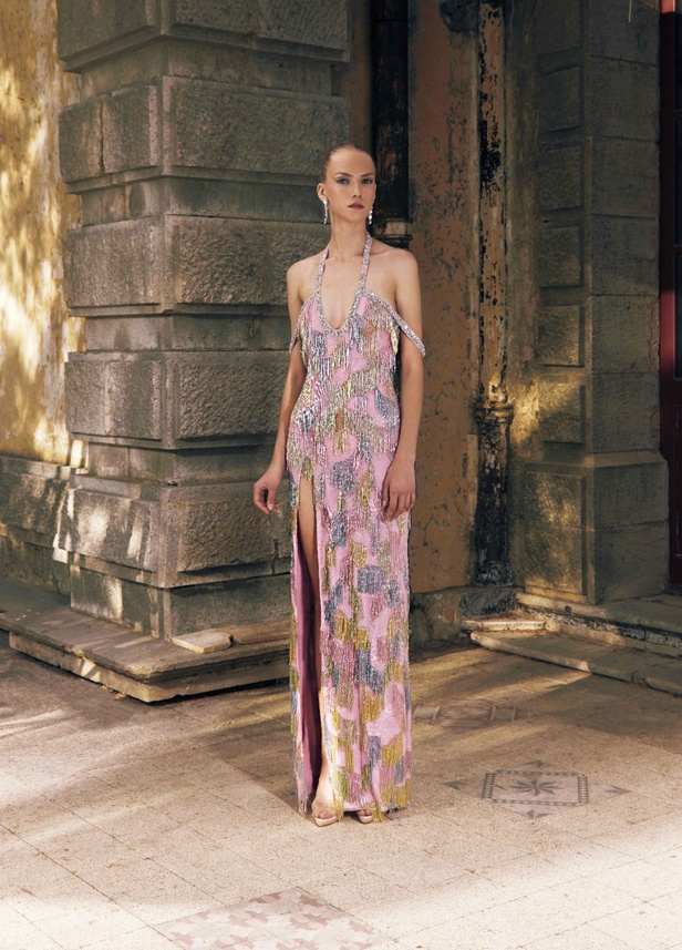 مجموعة Tony Ward لربيع 2023 انفجار ألوان استثنائية 