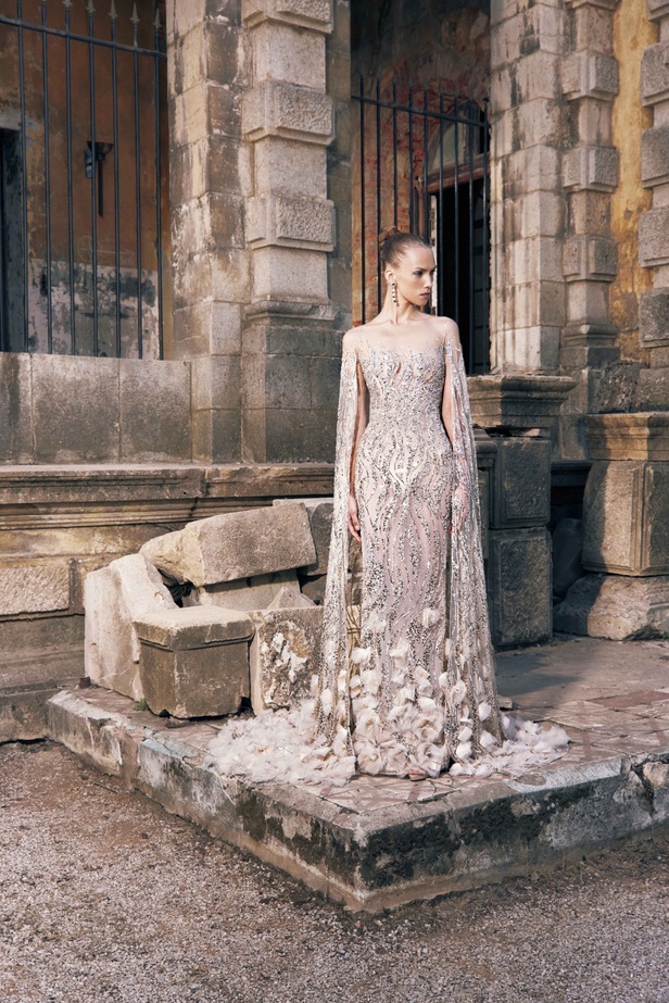 مجموعة Tony Ward لربيع 2023 انفجار ألوان استثنائية 