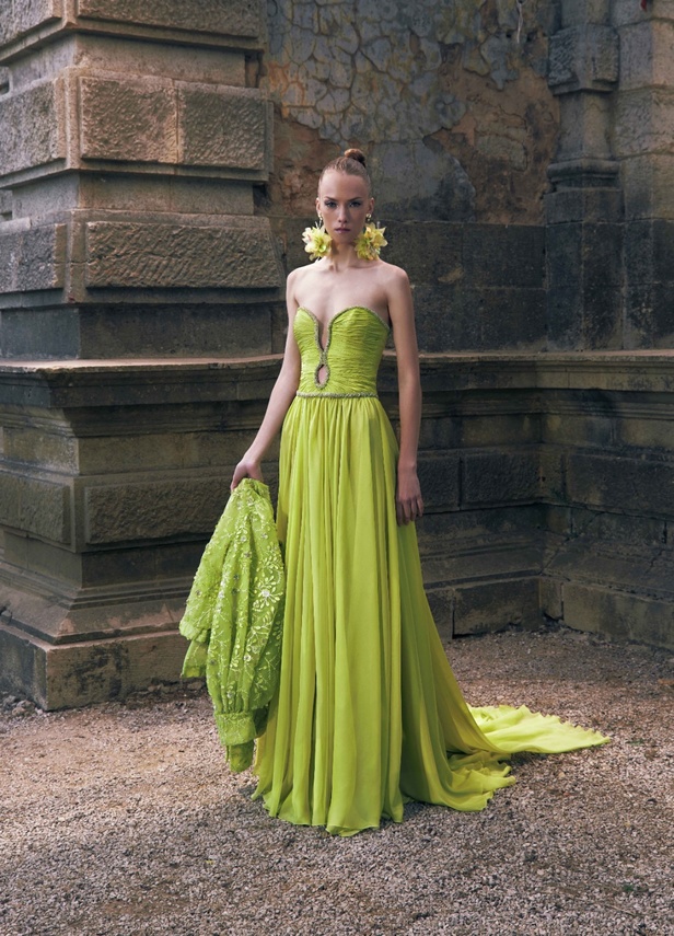 مجموعة Tony Ward لربيع 2023 انفجار ألوان استثنائية 