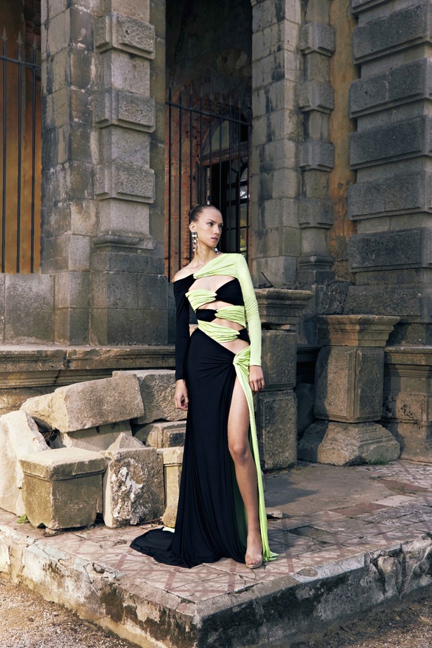 مجموعة Tony Ward لربيع 2023 انفجار ألوان استثنائية 