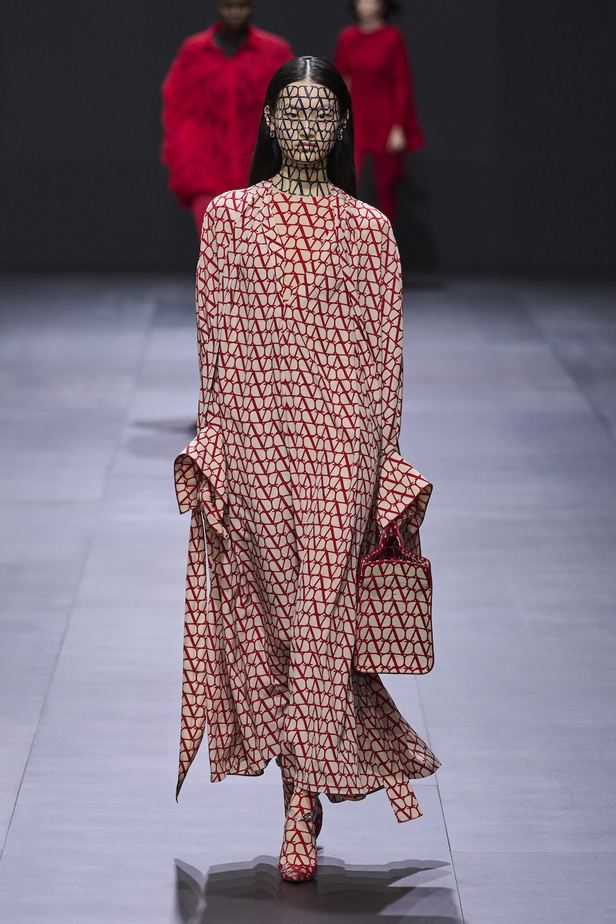 من مجموعة فالنتينو لموسم ربيع وصيف 2023