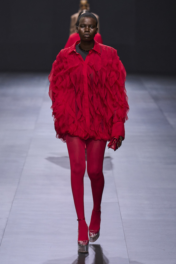 من مجموعة فالنتينو لموسم ربيع وصيف 2023