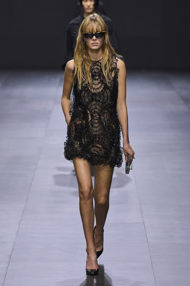 من مجموعة فالنتينو لموسم ربيع وصيف 2023