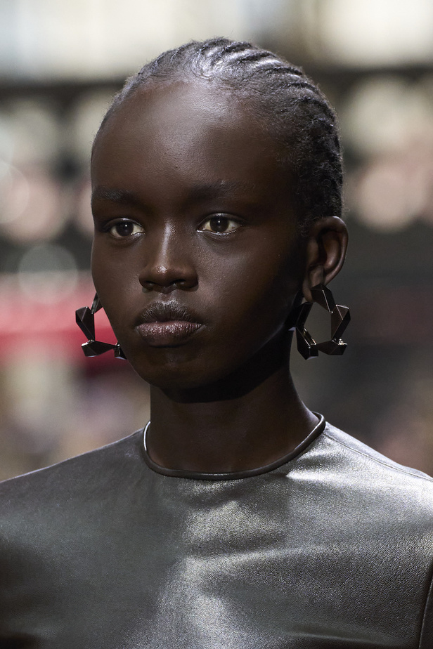 مجموعة فالنتينو لموسم ربيع وصيف 2023