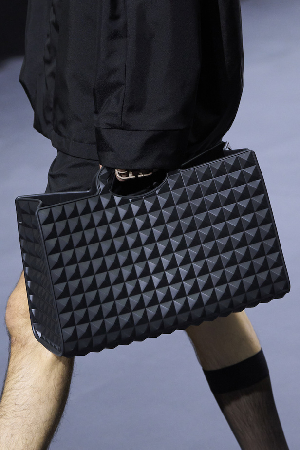 مجموعة فالنتينو لموسم ربيع وصيف 2023