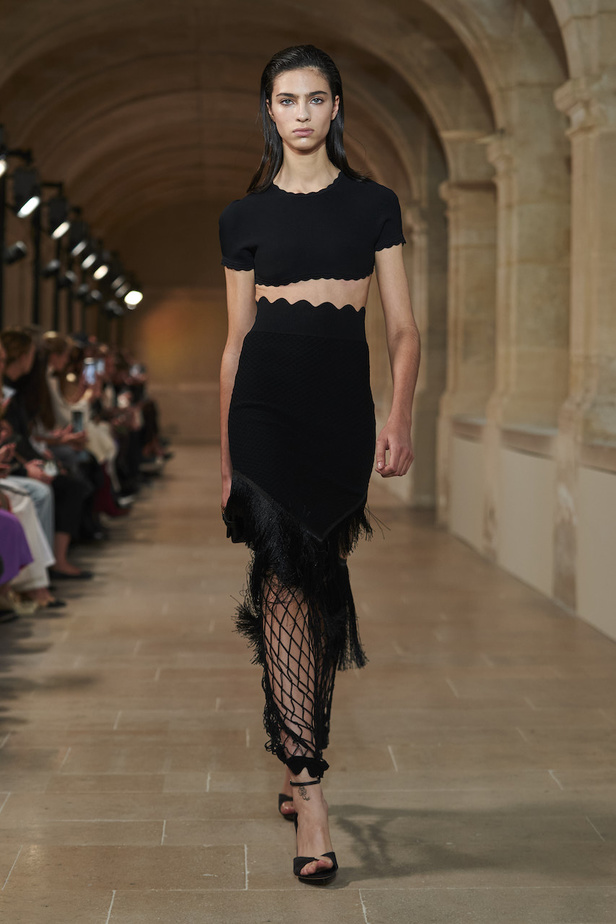 مجموعة Victoria Beckham لموسم ربيع وصيف 2023