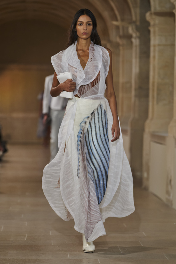 مجموعة Victoria Beckham لموسم ربيع وصيف 2023