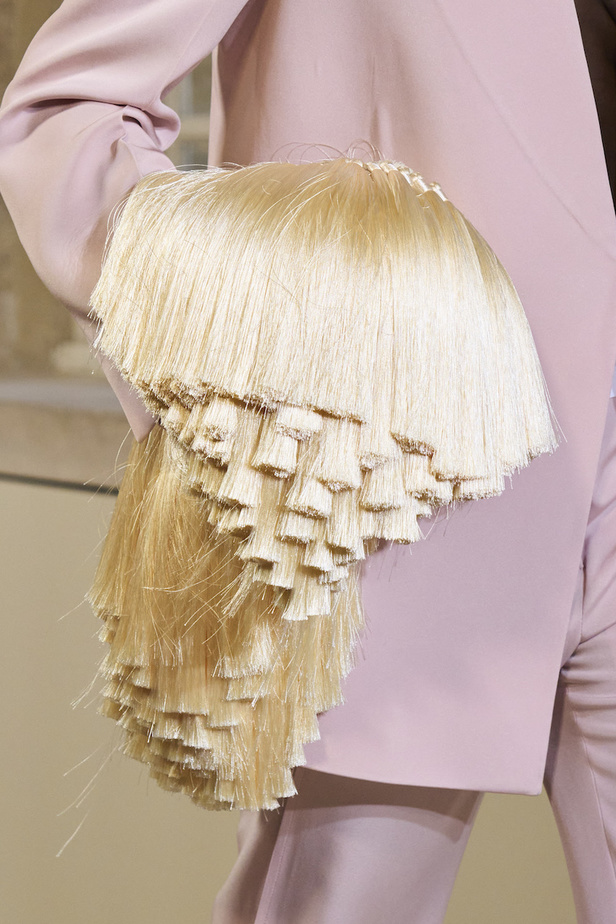 مجموعة Victoria Beckham لموسم ربيع وصيف 2023