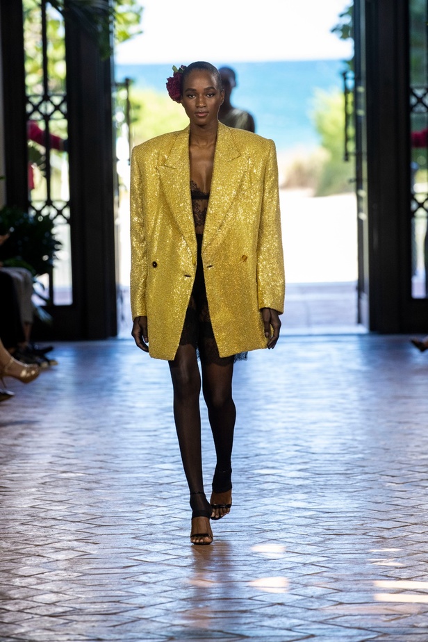 مجموعة Dolce & Gabbana Alta Moda وAlta Sartoria تصاميم فريدة لامرأة فريدة من نوعها