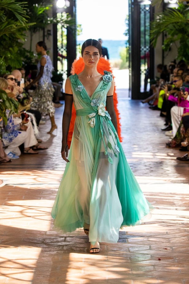 مجموعة Dolce & Gabbana Alta Moda وAlta Sartoria تصاميم فريدة لامرأة فريدة من نوعها