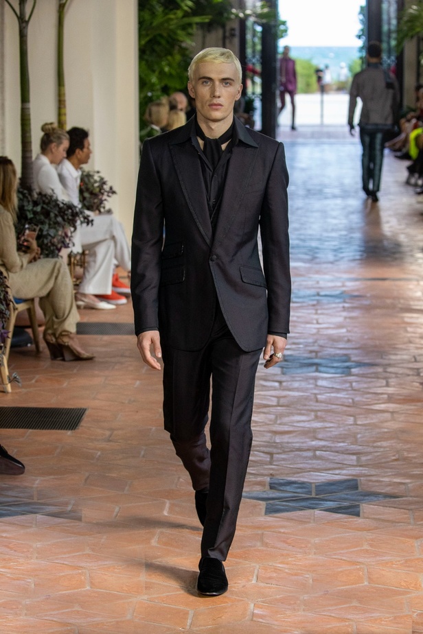 مجموعة Dolce & Gabbana Alta Moda وAlta Sartoria تصاميم فريدة لامرأة فريدة من نوعها