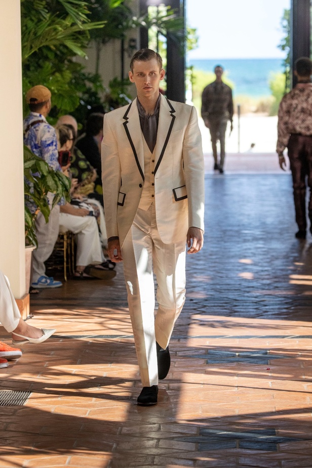 مجموعة Dolce & Gabbana Alta Moda وAlta Sartoria تصاميم فريدة لامرأة فريدة من نوعها