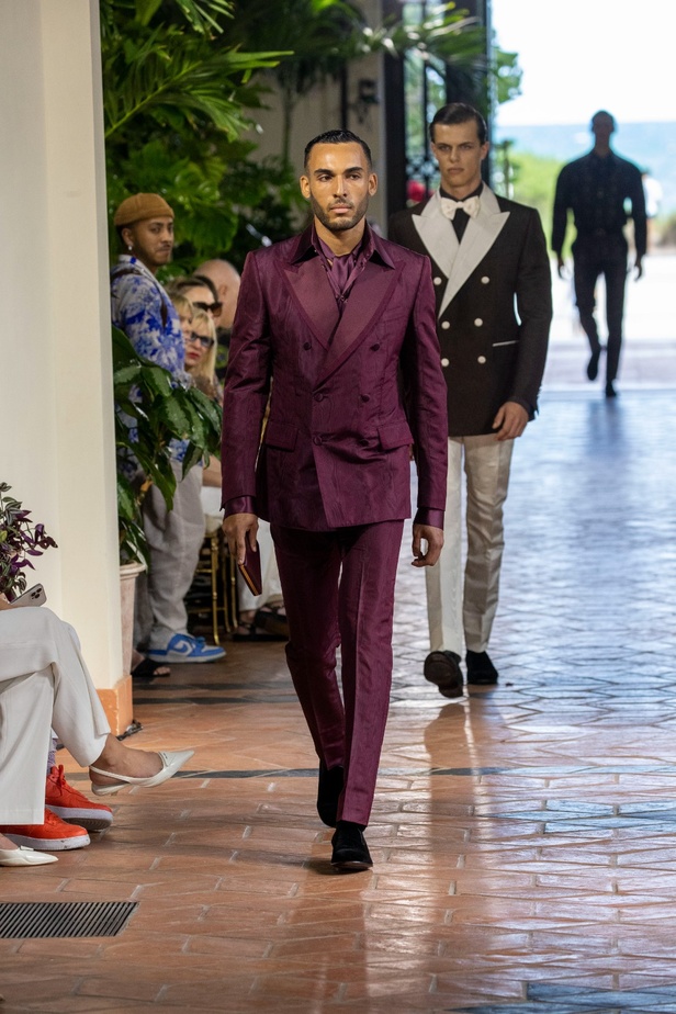 مجموعة Dolce & Gabbana Alta Moda وAlta Sartoria تصاميم فريدة لامرأة فريدة من نوعها