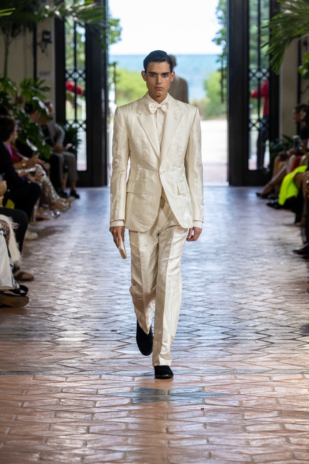 مجموعة Dolce & Gabbana Alta Moda وAlta Sartoria تصاميم فريدة لامرأة فريدة من نوعها