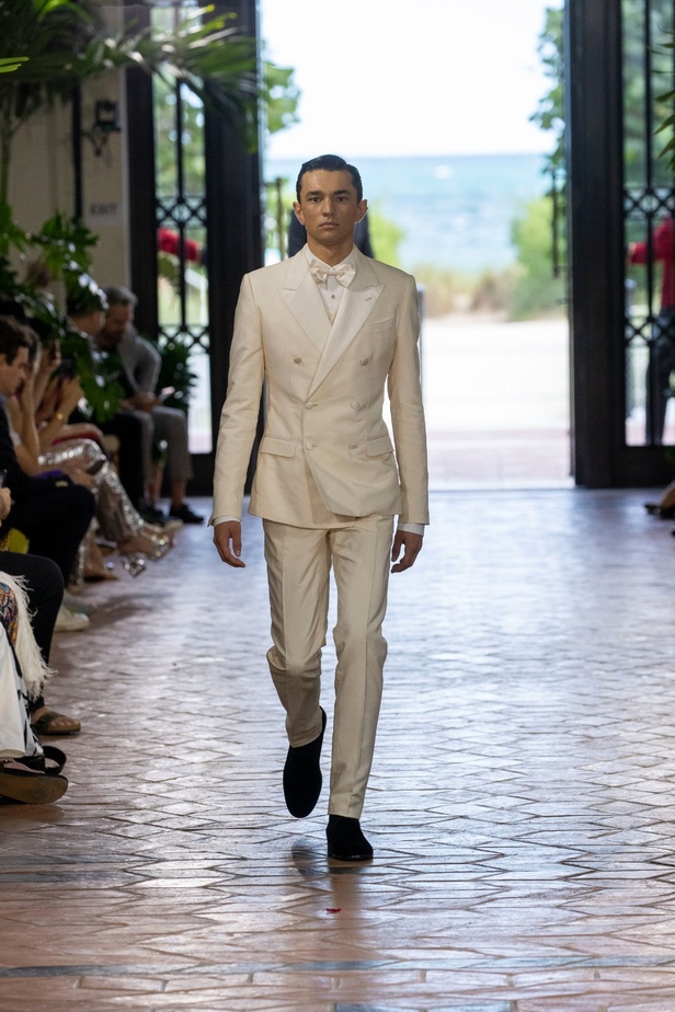 مجموعة Dolce & Gabbana Alta Moda وAlta Sartoria تصاميم فريدة لامرأة فريدة من نوعها