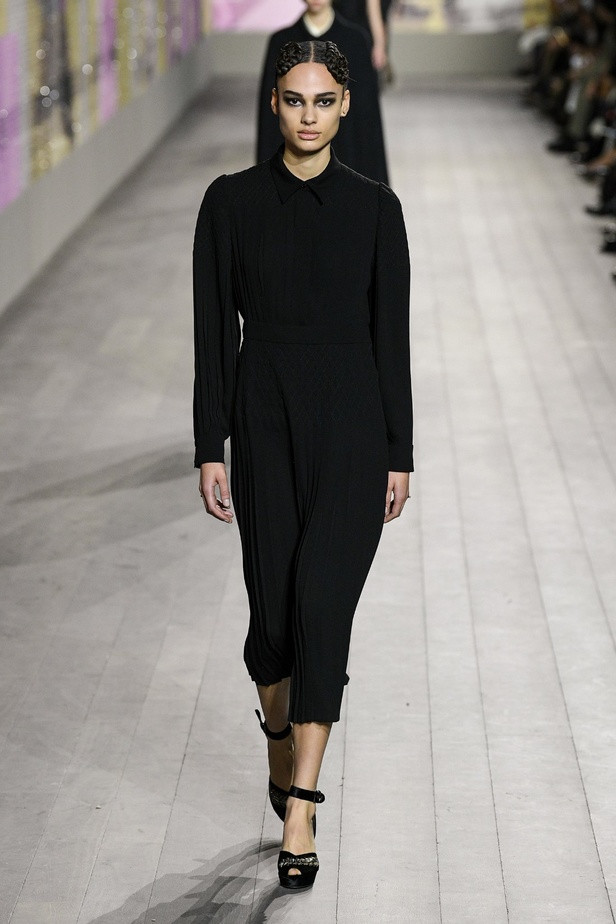 مجموعة Dior للتصاميم الراقية لموسم ربيع وصيف 2023... حِرفة أساسها الفكر