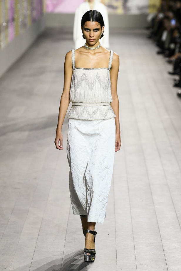 مجموعة Dior للتصاميم الراقية لموسم ربيع وصيف 2023... حِرفة أساسها الفكر