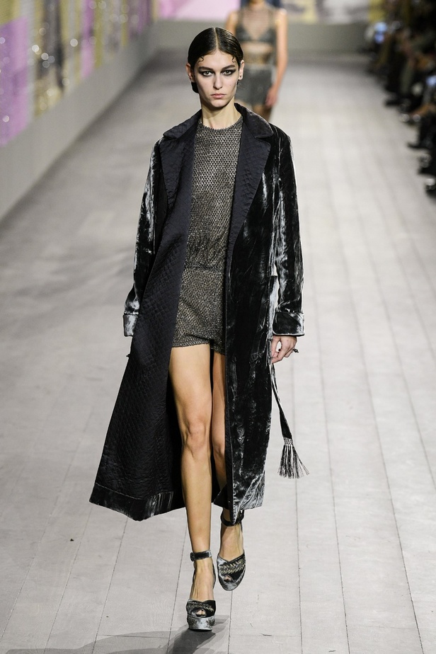 مجموعة Dior للتصاميم الراقية لموسم ربيع وصيف 2023... حِرفة أساسها الفكر