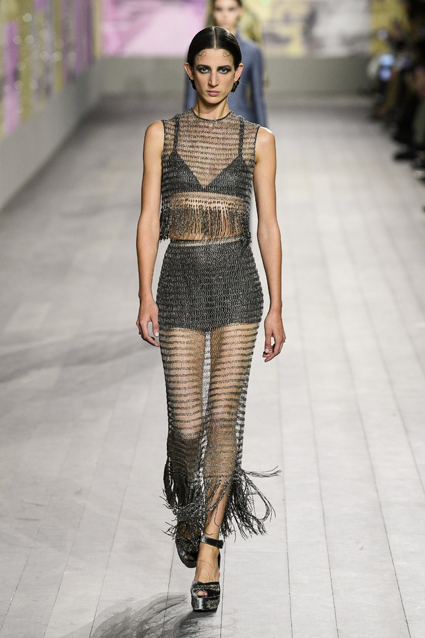 مجموعة Dior للتصاميم الراقية لموسم ربيع وصيف 2023... حِرفة أساسها الفكر