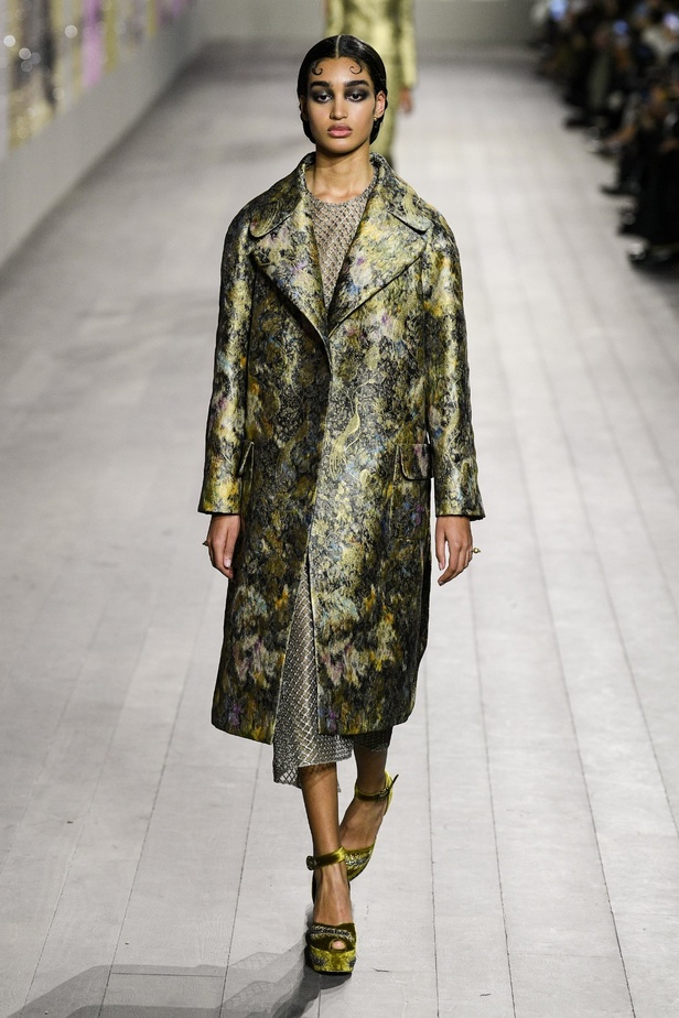 مجموعة Dior للتصاميم الراقية لموسم ربيع وصيف 2023... حِرفة أساسها الفكر