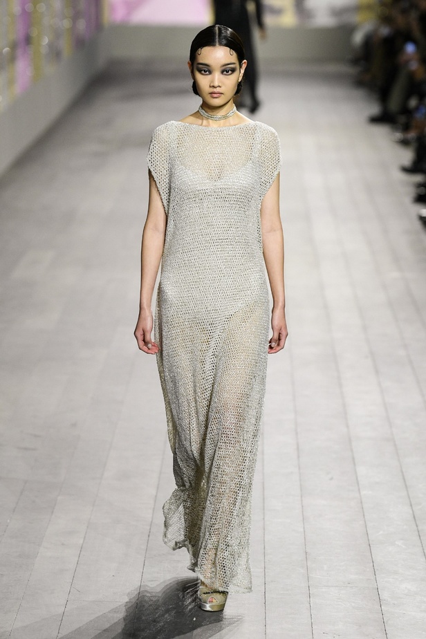 مجموعة Dior للتصاميم الراقية لموسم ربيع وصيف 2023... حِرفة أساسها الفكر