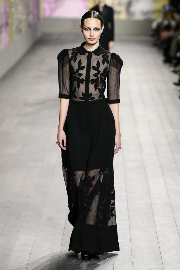 مجموعة Dior للتصاميم الراقية لموسم ربيع وصيف 2023... حِرفة أساسها الفكر