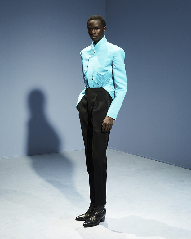 مجموعة Jean Paul Gaultier للهوت كوتور.. تصاميم حيوية للمرأة العصرية