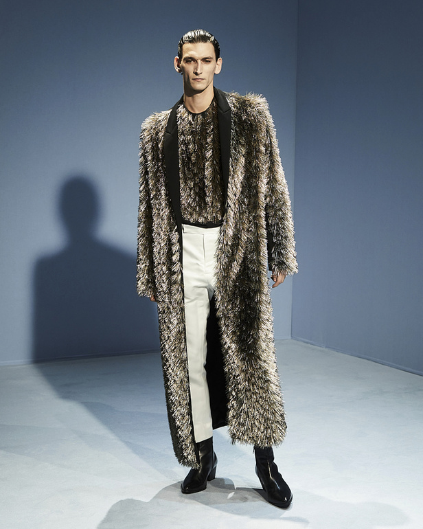 مجموعة Jean Paul Gaultier للهوت كوتور.. تصاميم حيوية للمرأة العصرية