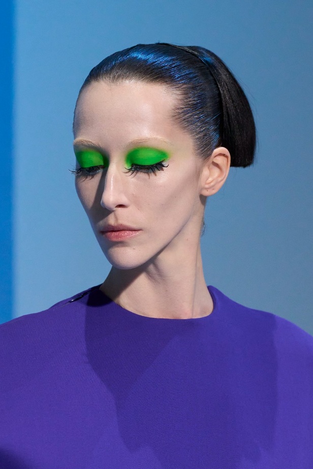 اطلالت جمالية من مجموعة Jean Paul Gaultier للهوت كوتور..