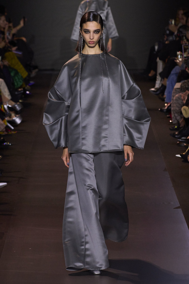 مجموعة جورج حبيقة للهوت كوتور 2023.. فخامة الشك والاناقة التي لا تزول