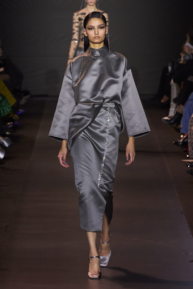 مجموعة جورج حبيقة للهوت كوتور 2023.. فخامة الشك والاناقة التي لا تزول