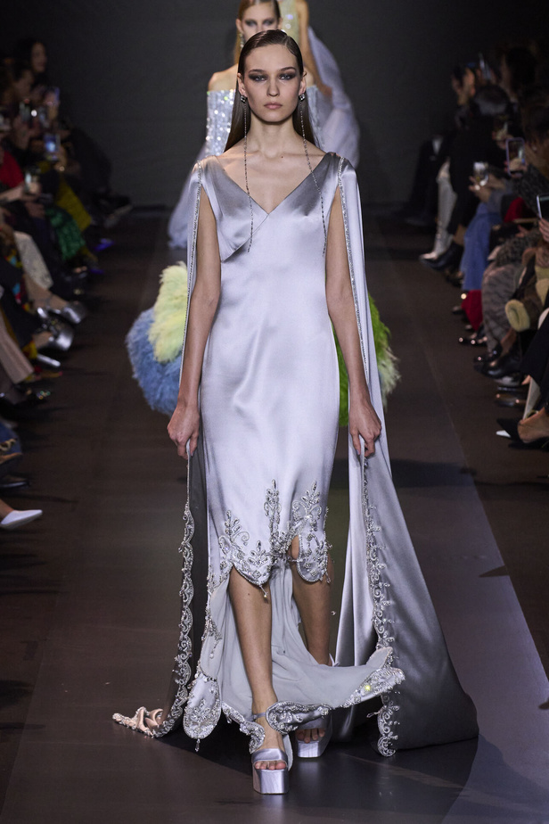 مجموعة جورج حبيقة للهوت كوتور 2023.. فخامة الشك والاناقة التي لا تزول