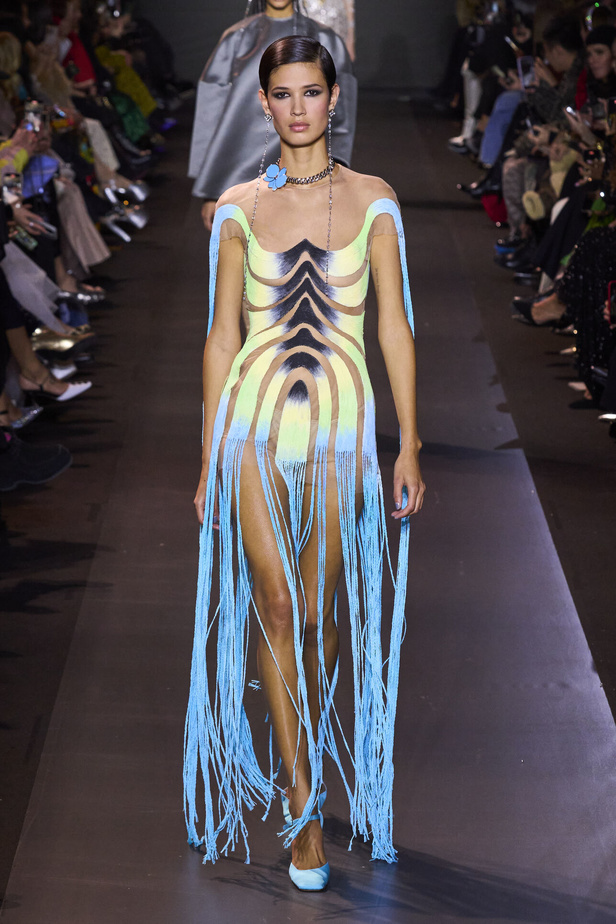 مجموعة جورج حبيقة للهوت كوتور 2023.. فخامة الشك والاناقة التي لا تزول