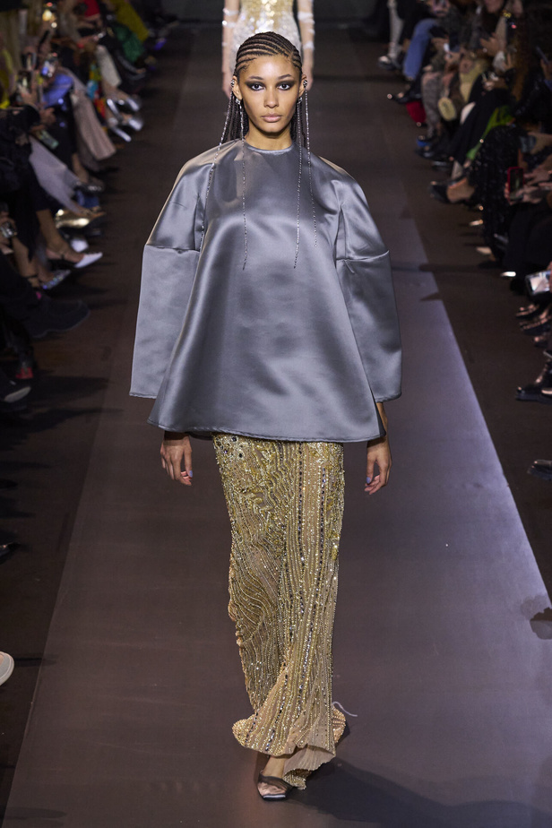 مجموعة جورج حبيقة للهوت كوتور 2023.. فخامة الشك والاناقة التي لا تزول