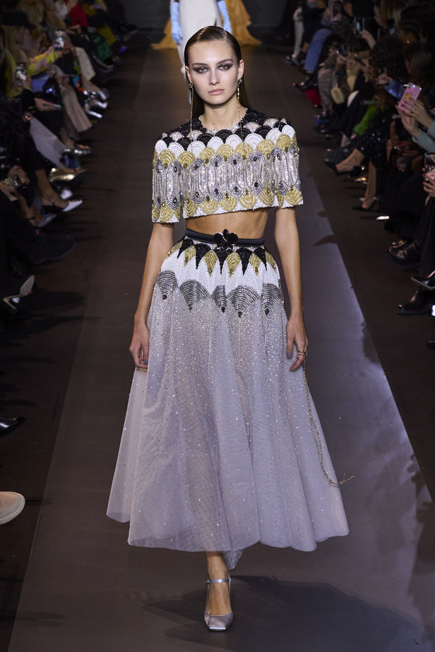 مجموعة جورج حبيقة للهوت كوتور 2023.. فخامة الشك والاناقة التي لا تزول