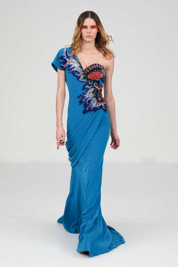 مجموعة Alexis Mabille للهوت كوتور.. صيحة الألوان والتفاصيل العصرية