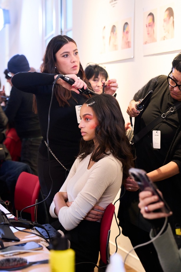 اطلالات جمالية من عرض مجموعة Alexis Mabille للهوت كوتور