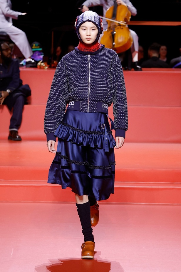 مجموعة KENZO لخريف وشتاء 2023 للنساء والرجال: مغامرة عبر الثقافات والعصور