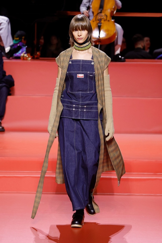 مجموعة KENZO لخريف وشتاء 2023 للنساء والرجال: مغامرة عبر الثقافات والعصور