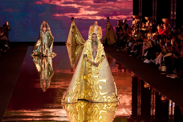 إرث البرازيل يلهم ستيفان رولاند في مجموعته الكوتور لربيع وصيف 2023 