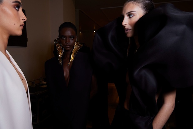 إرث البرازيل يلهم ستيفان رولاند في مجموعته الكوتور لربيع وصيف 2023 