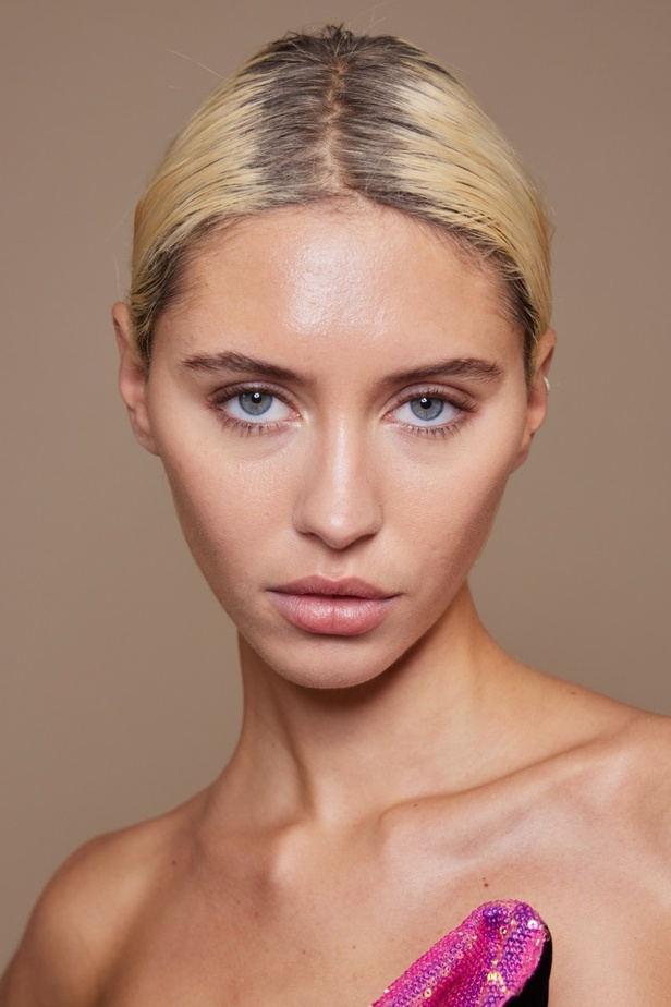 اطلالات جمالية مجموعة الكسندر فوتييه للهوت كوتو لربيع وصيف 2023